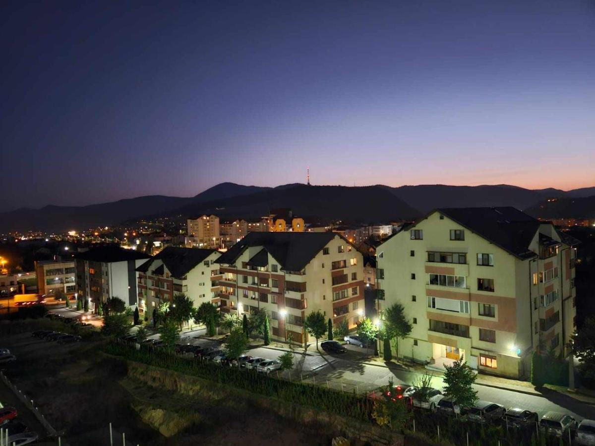 Tei Residence Piatra Neamţ Esterno foto