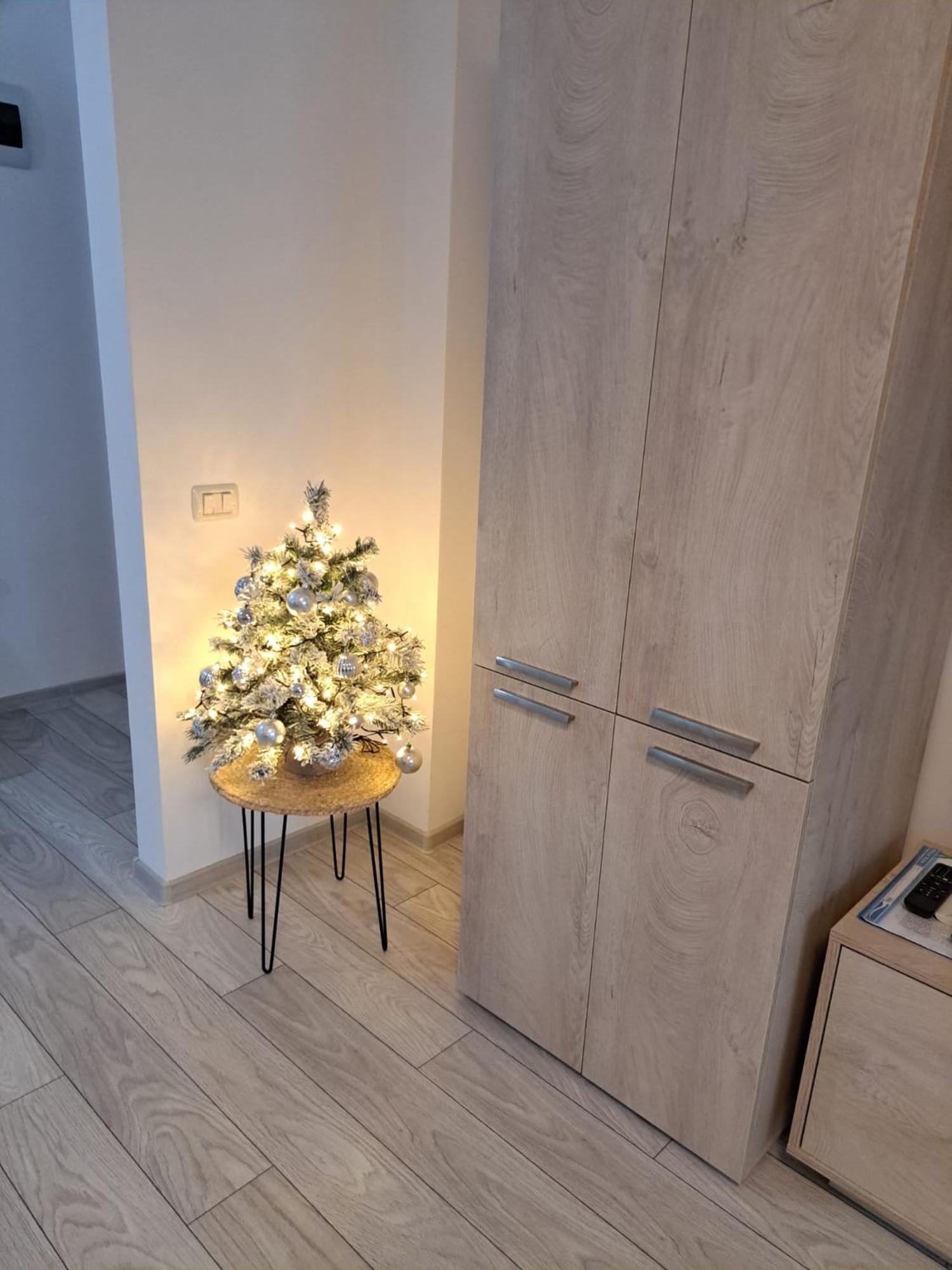 Tei Residence Piatra Neamţ Esterno foto